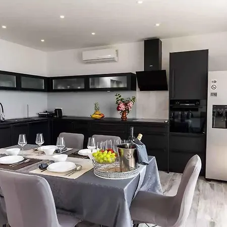 Apartmán In 53910 *