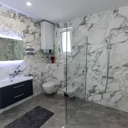 Apartment In 53910 Dramalj